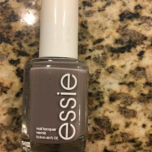 Essie grey gray nail polish chinchilly